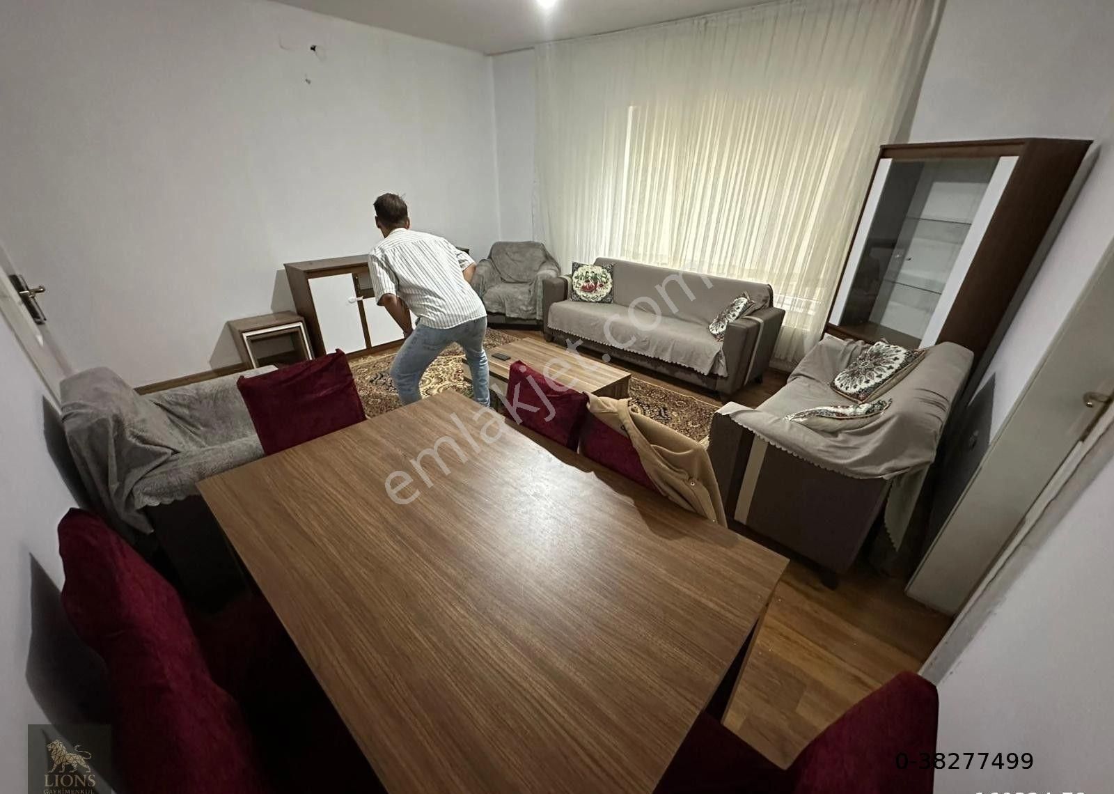 Ahmet Şefik Kolaylı Cad. Üzeri 2+1 Cepheleri Açık Eşyalı Kiralık - Görsel 10