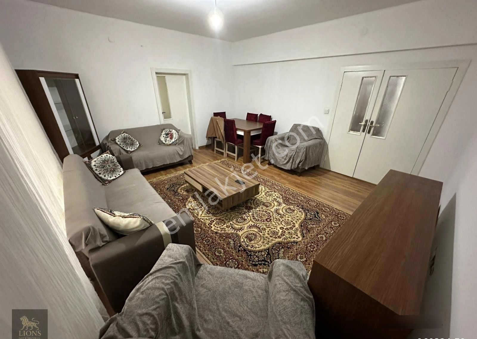 Ahmet Şefik Kolaylı Cad. Üzeri 2+1 Cepheleri Açık Eşyalı Kiralık - Görsel 2