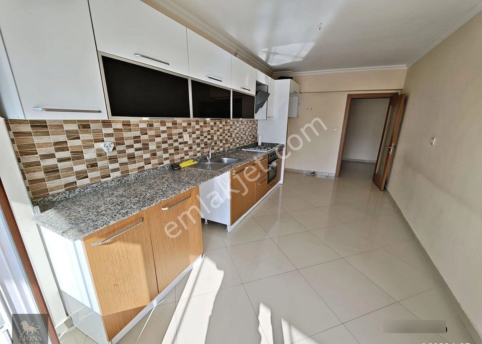 Pamuklar'da Site İçerisin'de 4+1 Full Yapılı Manzaralı Kiralık !!! - Görsel 15