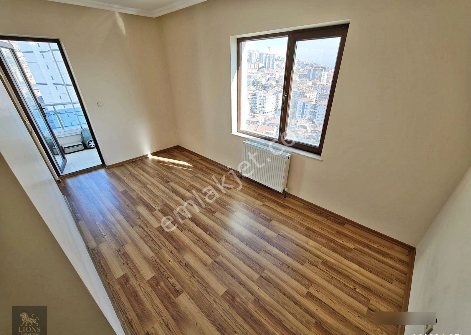 Pamuklar'da Site İçerisin'de 4+1 Full Yapılı Manzaralı Kiralık !!! - Görsel 14