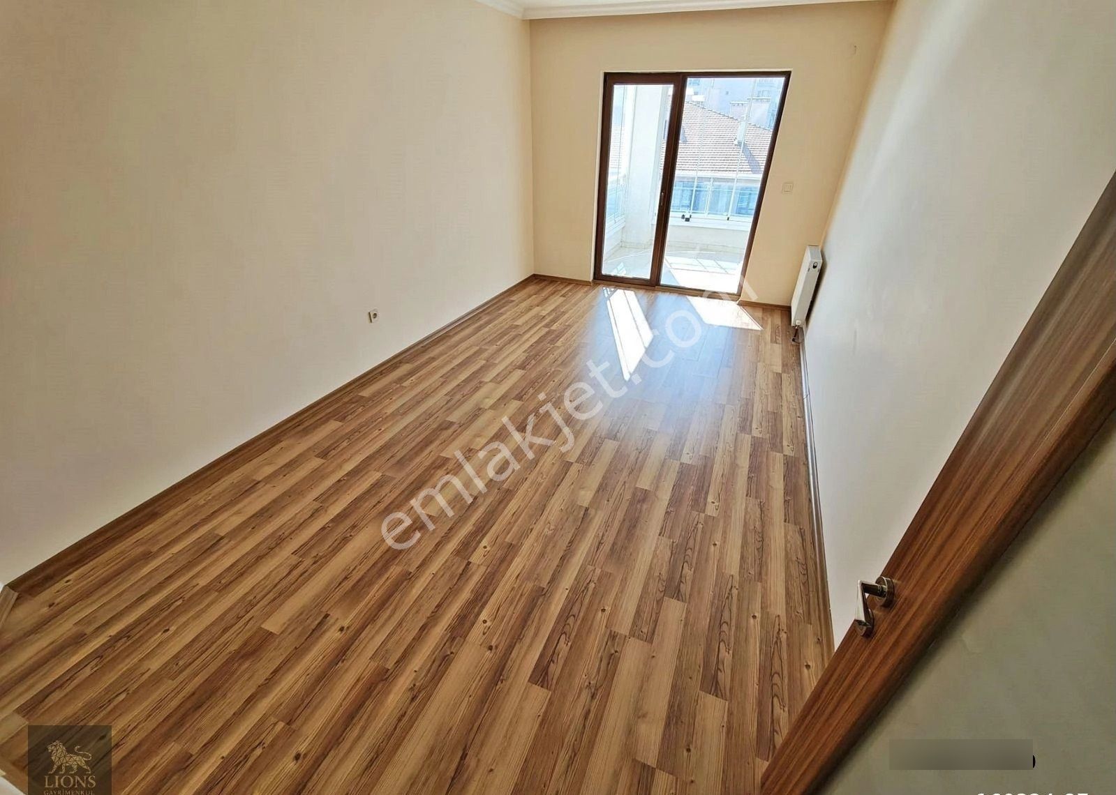 Pamuklar'da Site İçerisin'de 4+1 Full Yapılı Manzaralı Kiralık !!! - Görsel 2