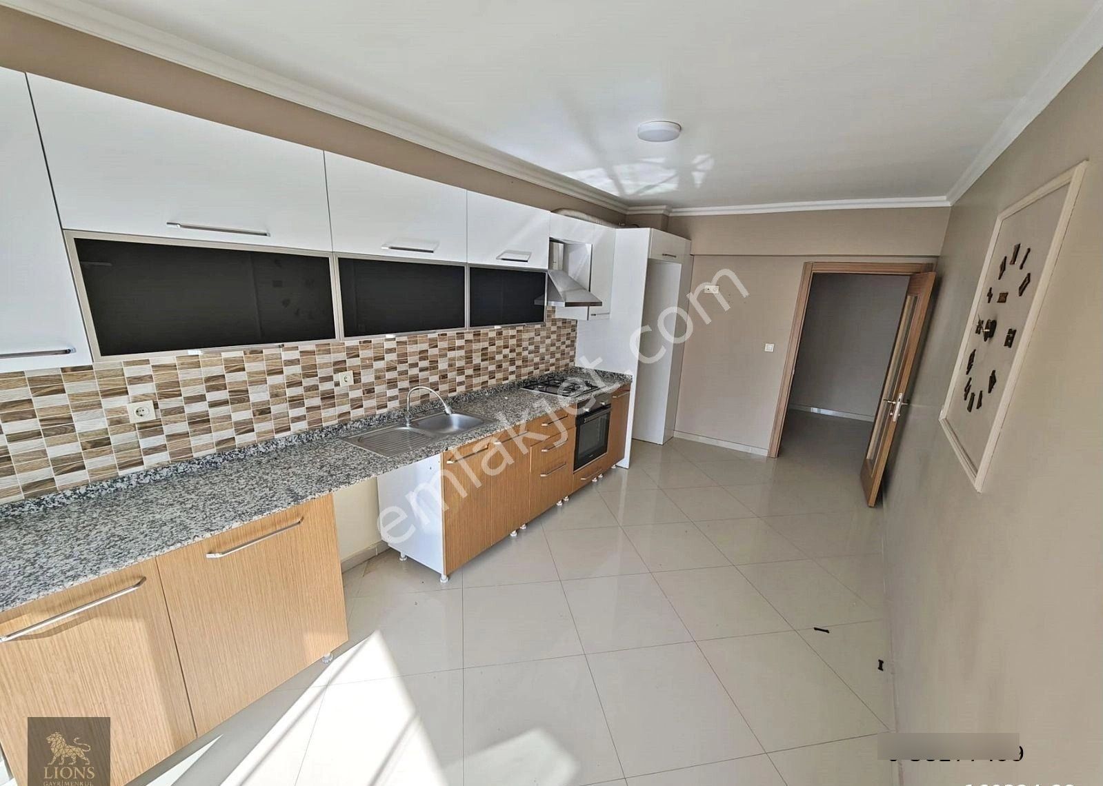 Pamuklar'da Site İçerisin'de 4+1 Full Yapılı Manzaralı Kiralık !!! - Görsel 8