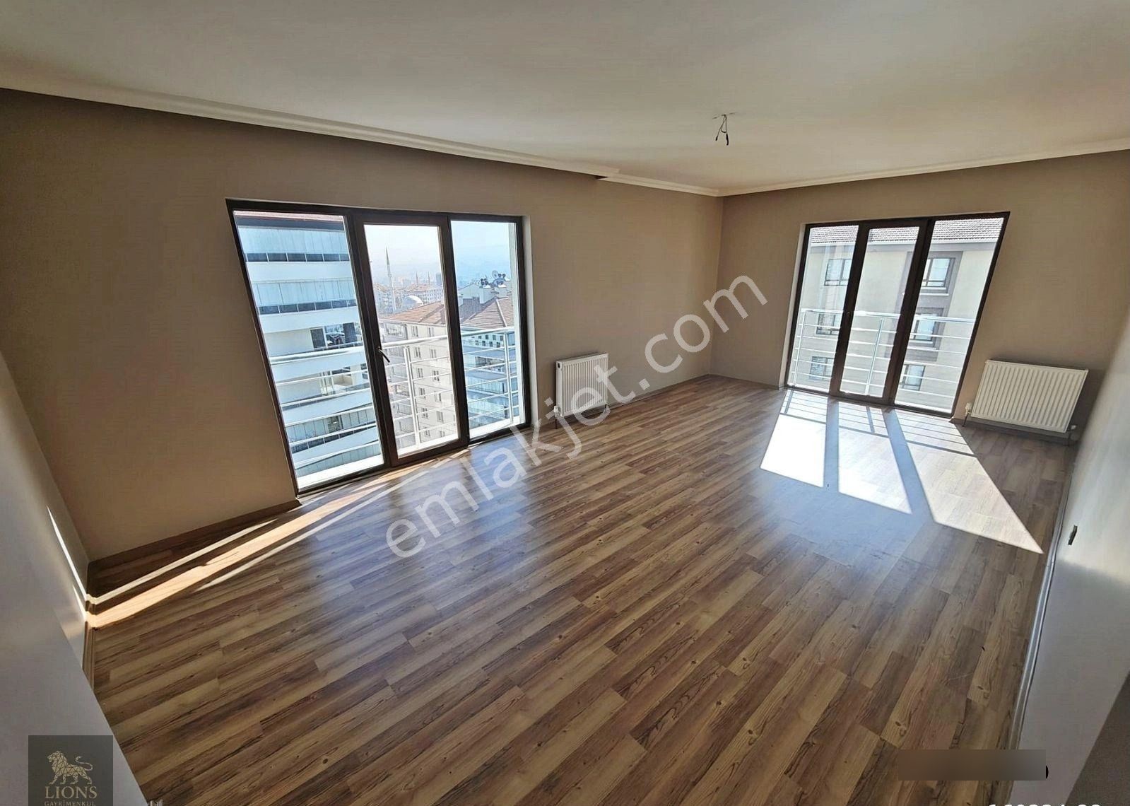 Pamuklar'da Site İçerisin'de 4+1 Full Yapılı Manzaralı Kiralık !!!