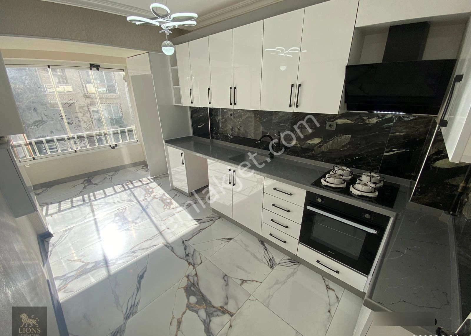 Esertepe Merkez'de Sağlık Ocağı Yakını 3+1 Bağımsız 1.kat Full Yapılı Krediye Uygun Fırsat Dairesi!!