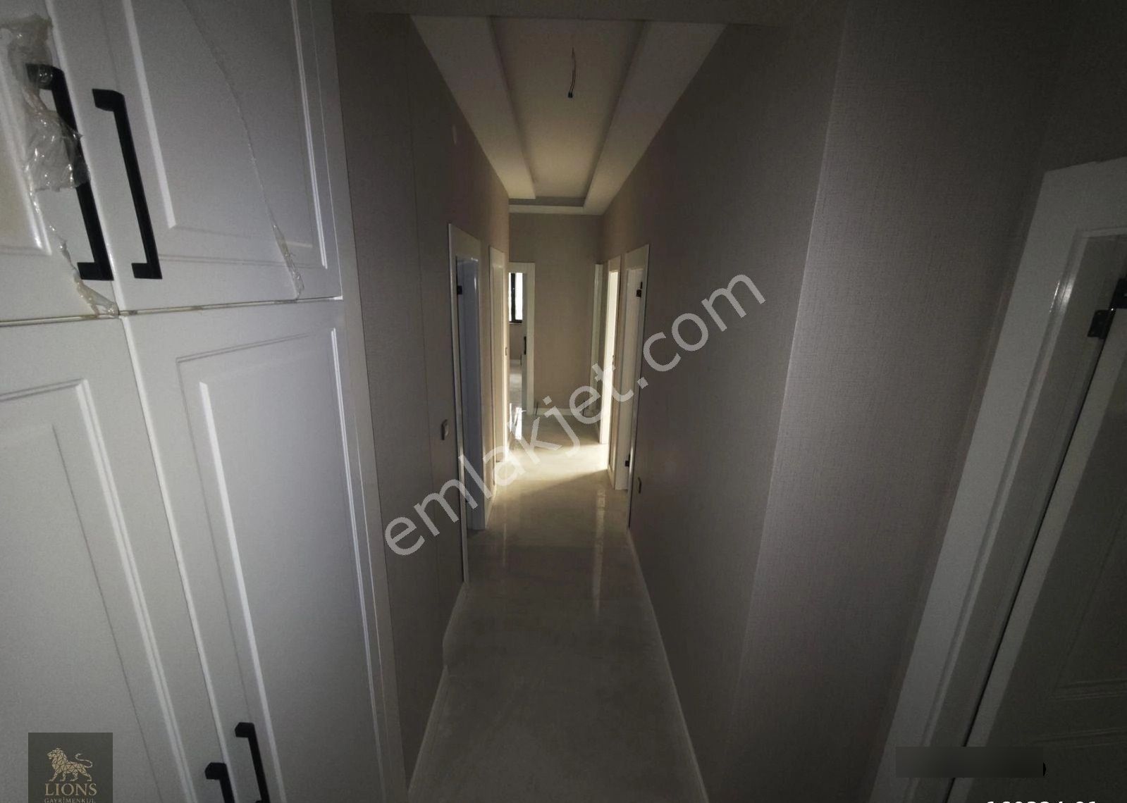 Sancaktepe'de 3+1 - Sıfır Bina - Ful Yapılı - Asansör - Ön Cephe - Görsel 32