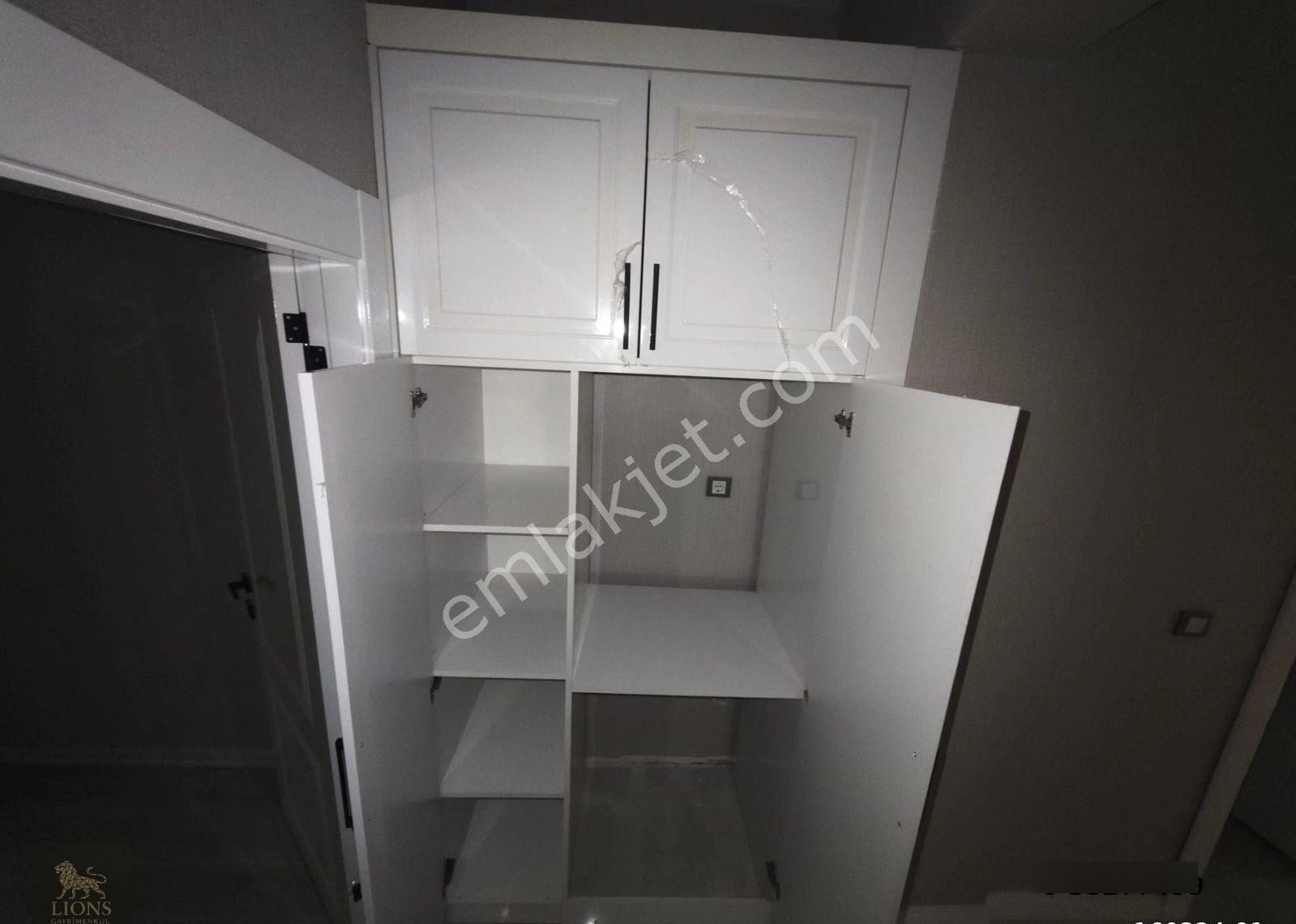 Sancaktepe'de 3+1 - Sıfır Bina - Ful Yapılı - Asansör - Ön Cephe - Görsel 25