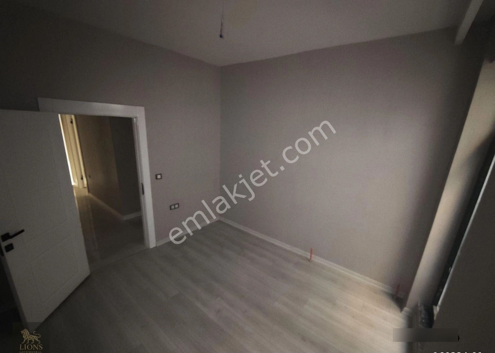 Sancaktepe'de 3+1 - Sıfır Bina - Ful Yapılı - Asansör - Ön Cephe - Görsel 20