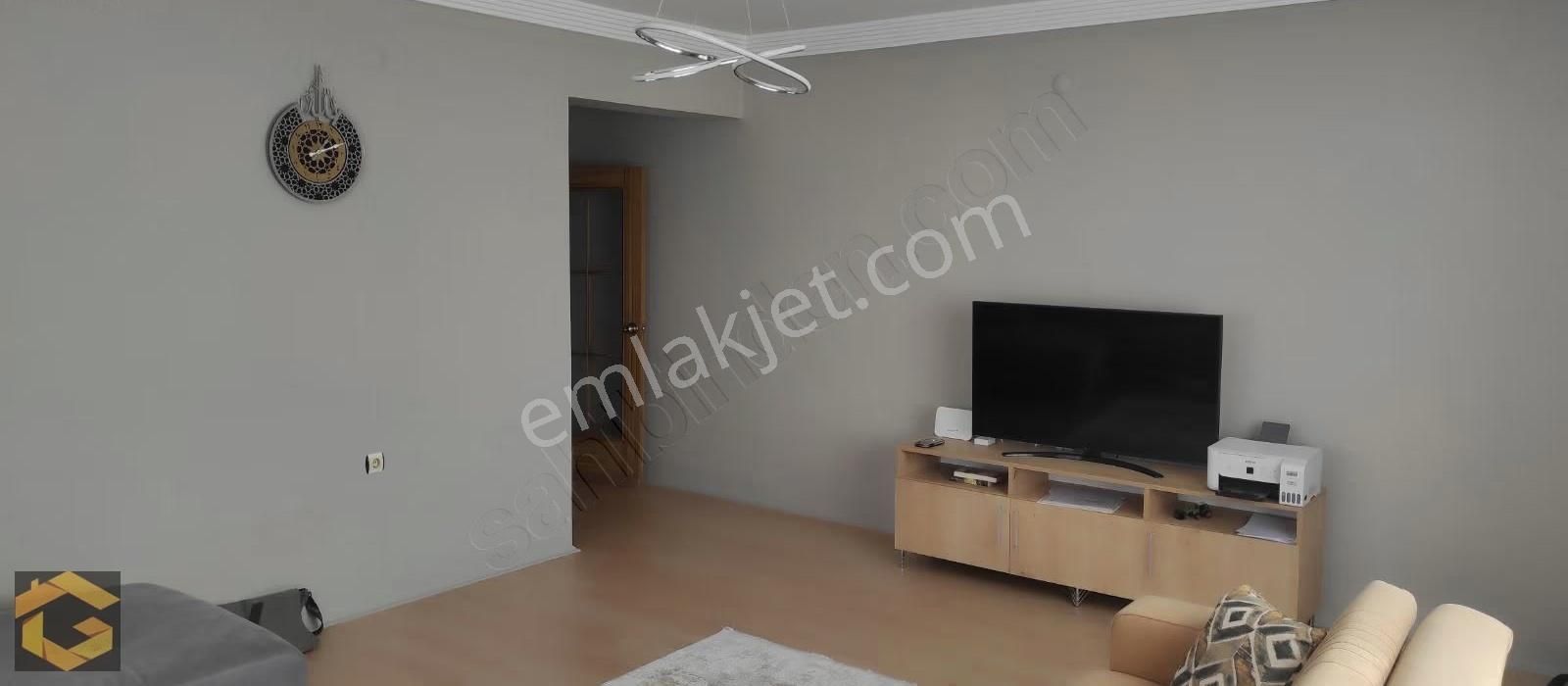 Gülpınar Cadde Üzeri Kiralık 3+1 Merkezi Isıtma - Görsel 6