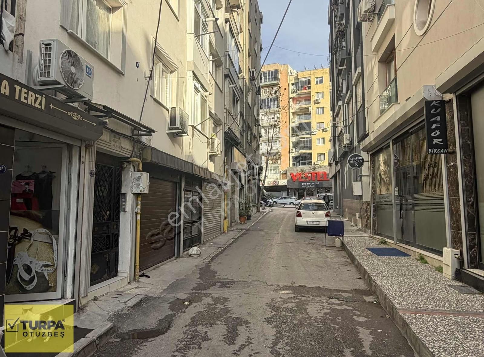 Turpa Otuzbeş'ten Eşrefpaşa Cadde Yakını Bakımlı Dükkan - Görsel 15