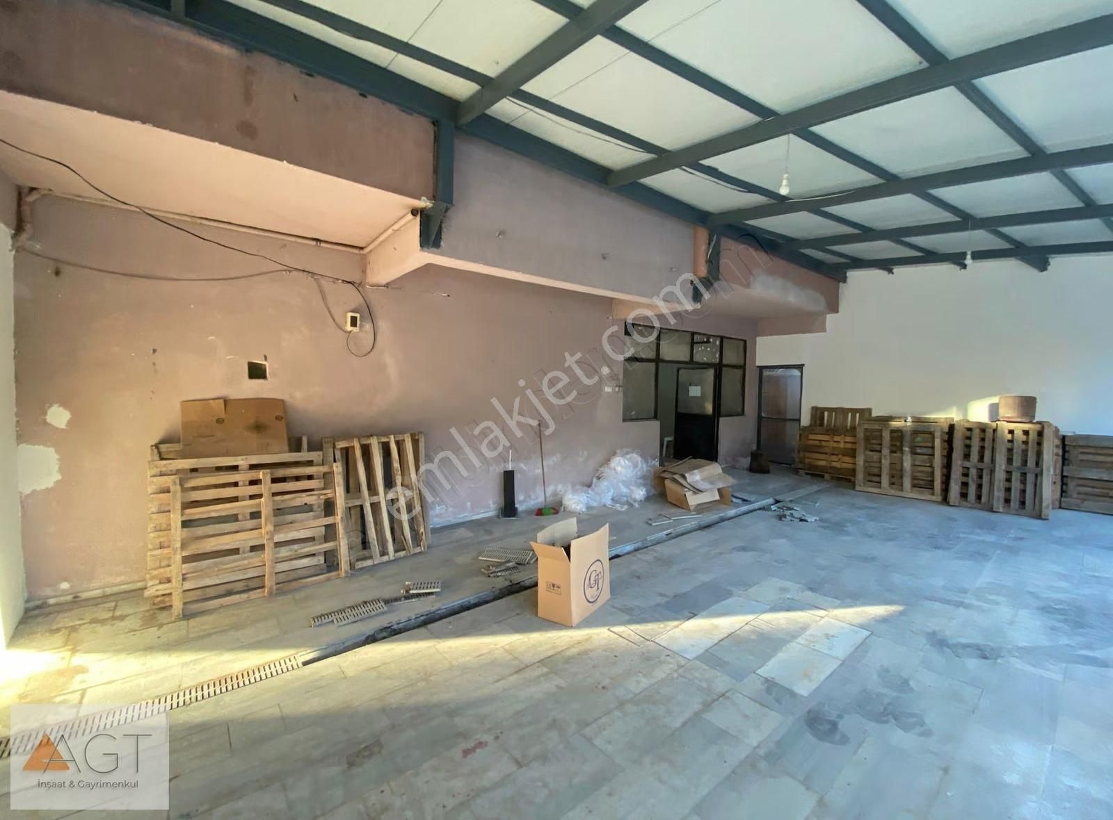 Agt'den Beykoz Zerzevatçı Mah. 260m2 Cadde Üzeri Kiralık Dükkan - Görsel 13