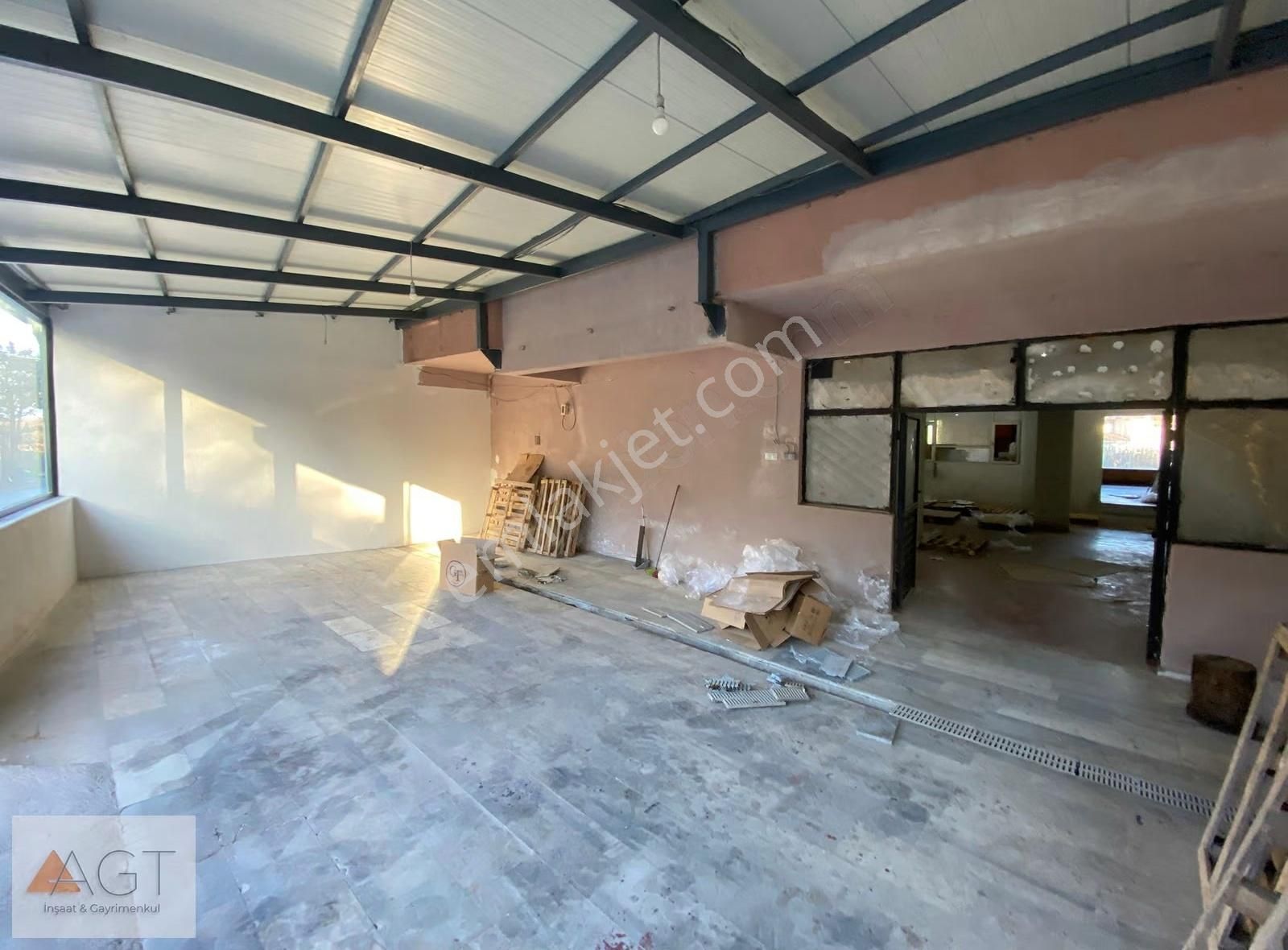 Agt'den Beykoz Zerzevatçı Mah. 260m2 Cadde Üzeri Kiralık Dükkan - Görsel 16