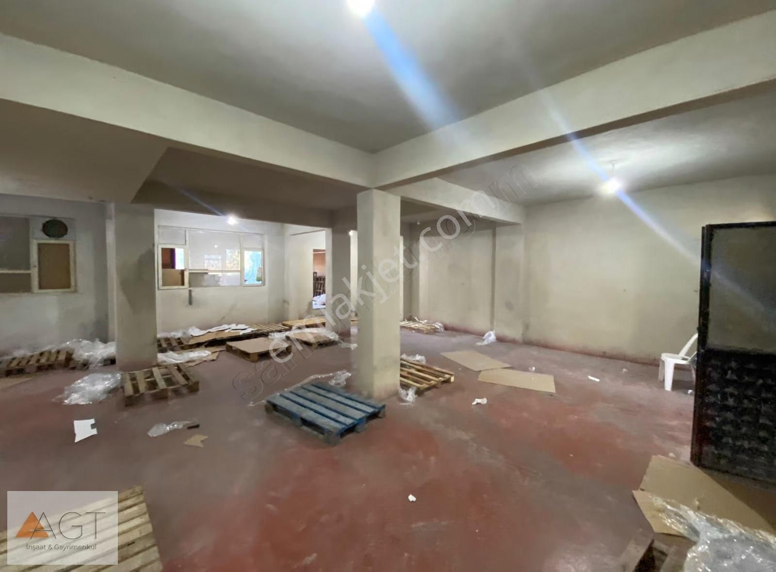 Agt'den Beykoz Zerzevatçı Mah. 260m2 Cadde Üzeri Kiralık Dükkan - Görsel 17