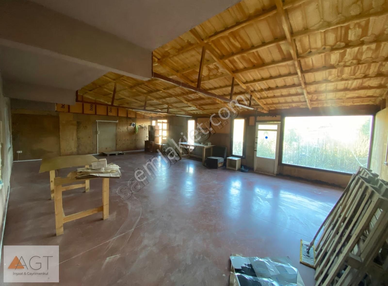 Agt'den Beykoz Zerzevatçı Mah. 260m2 Cadde Üzeri Kiralık Dükkan - Görsel 15