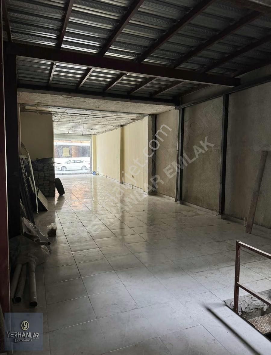 Arnavutköy Merkezde Cadde Üzeri İşlek 3 Katlı Dükkan. - Görsel 11