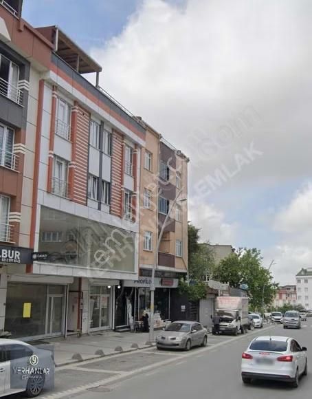 Arnavutköy Merkezde Cadde Üzeri İşlek 3 Katlı Dükkan. - Görsel 21