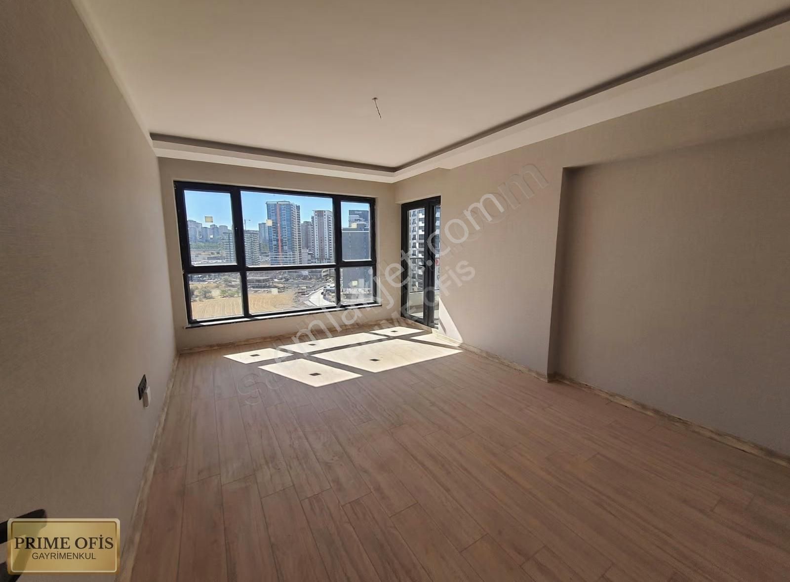 Ovacık Gözdesi 4+1 Sıfır Daire Oturuma Hazır Site İçerisinde - Görsel 3