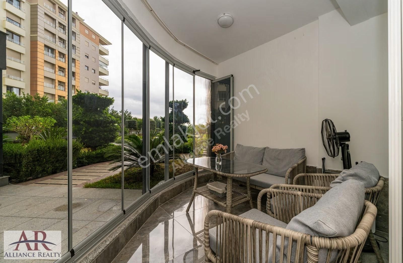 Mavi Kumsal'da Lüks 2+1 Bahçe Katı Net 109 M2 Full Eşyalı - Görsel 8