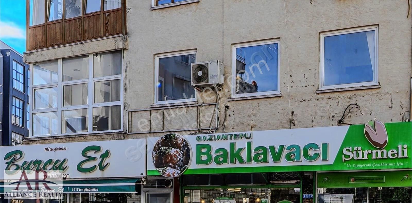 Antalyanın Merkezinde Kışla Mahallesinde 2+1 Arakat - Görsel 4