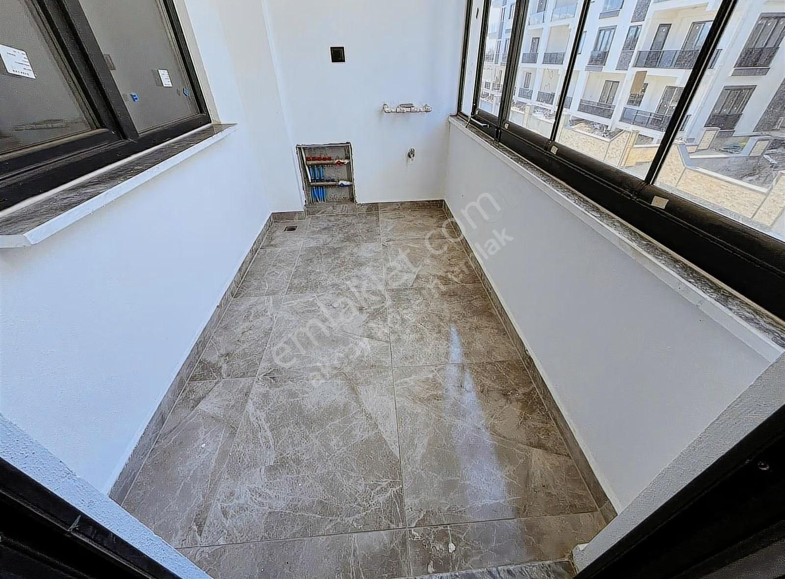 Akçay Köşemden Merkezde Sıfır 1+1 Satılık Daire - Görsel 3