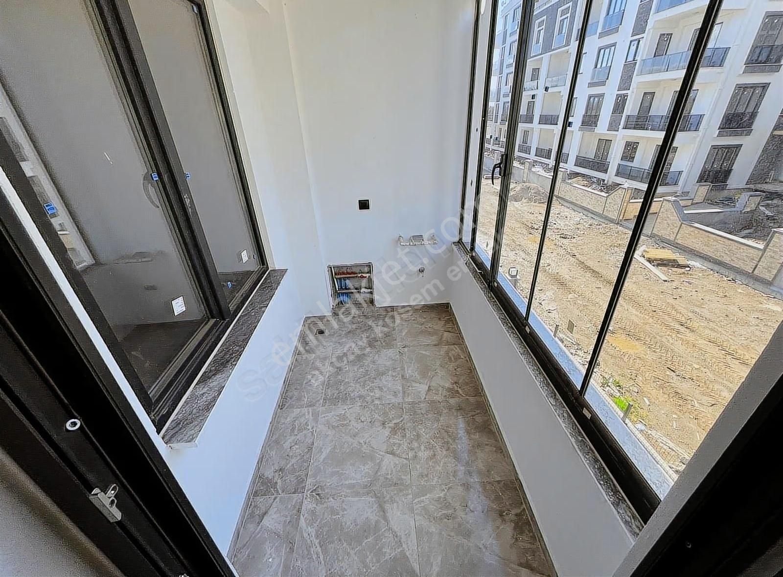 Akçay Köşemden Merkezde Sıfır 1+1 Satılık Daire - Görsel 24