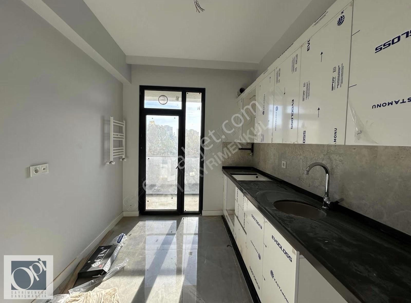 Elif Sitesi'de Kiralık 3+1 Sıfır Daire - Görsel 3