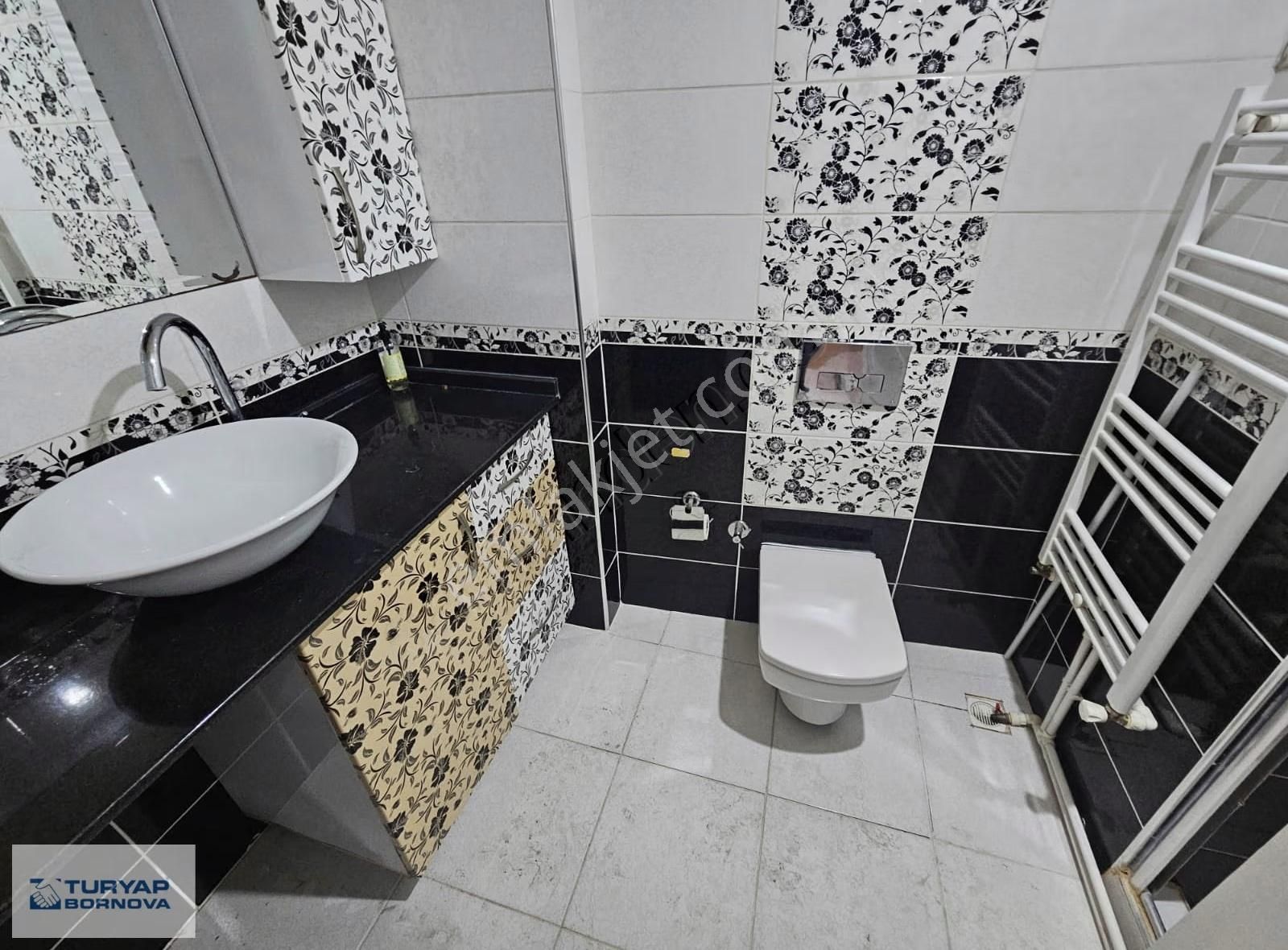 İzban Durağına Yakın Teraslı Deniz Manzaralı Satılık 2+1 Daire - Görsel 23