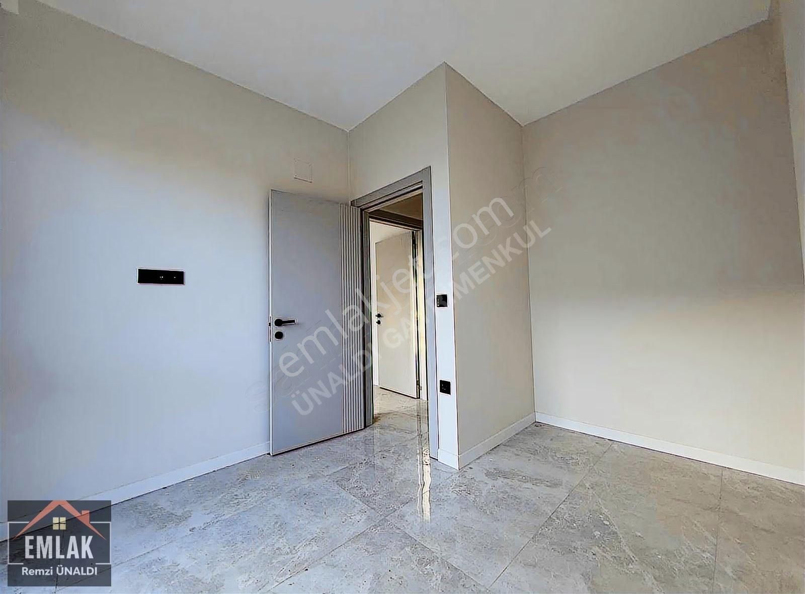 Fırsat Daire 3+1 Havuzlu Lüks Site İçerisinde - Görsel 14