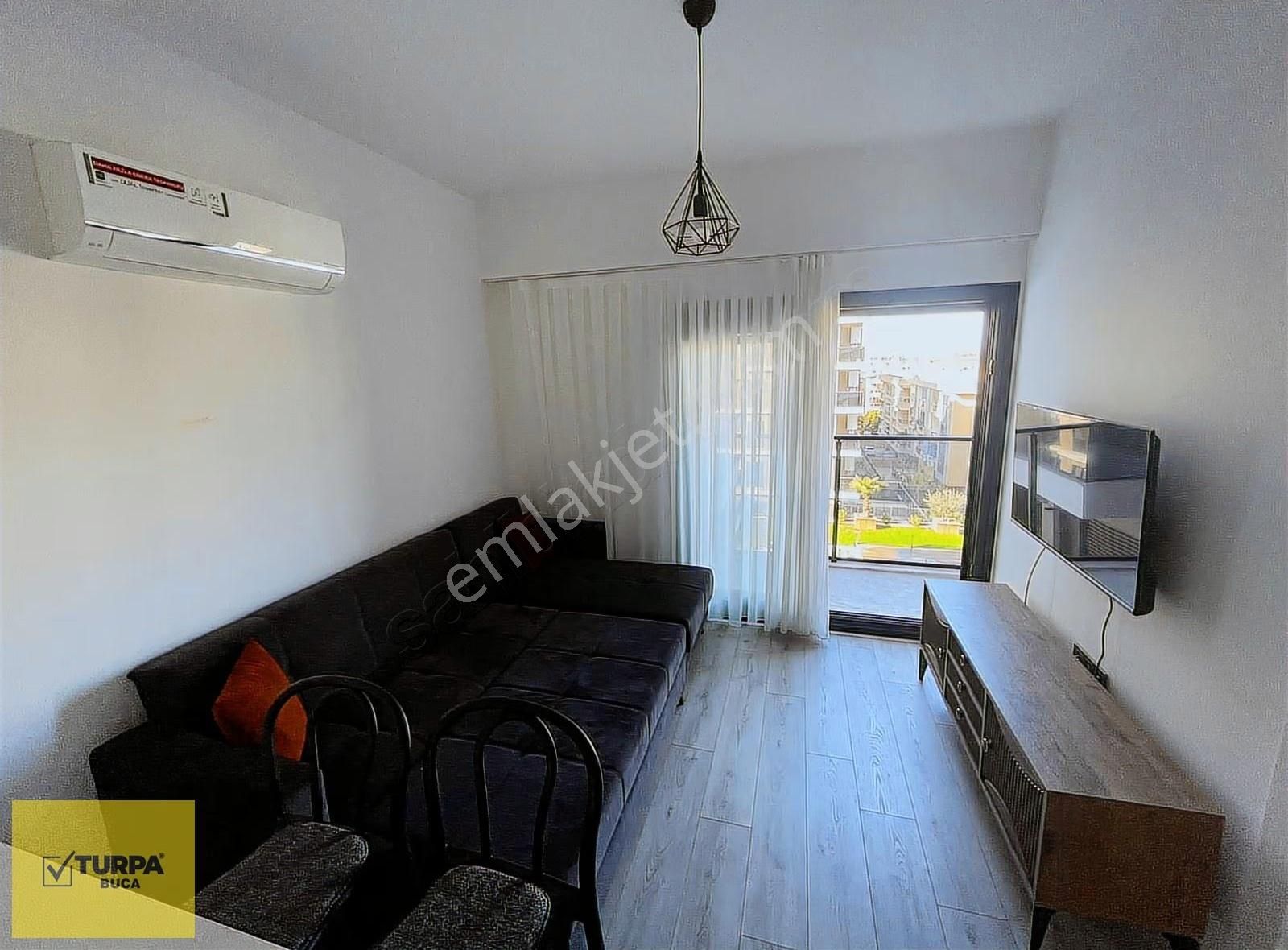 Turpa Buca'dan North City'de Havuz Cephe Lüks Eşyalı Daire - Görsel 24
