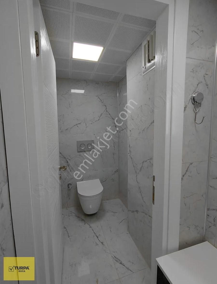 Turpa Buca'dan Cadde Üzeri Site İçerisinde Lüks 3+1 Geniş Daire - Görsel 23