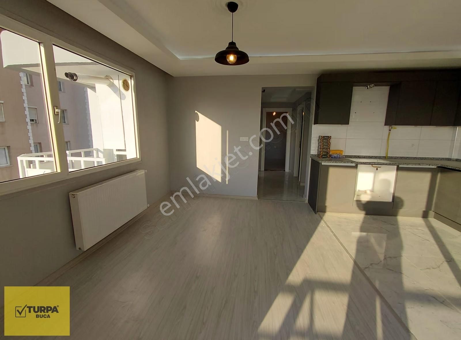 Turpa Buca'dan Cadde Üzeri Site İçerisinde Lüks 3+1 Geniş Daire - Görsel 17