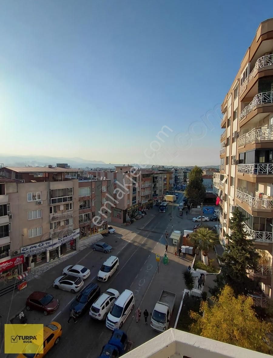 Turpa Buca'dan Cadde Üzeri Site İçerisinde Lüks 3+1 Geniş Daire - Görsel 7