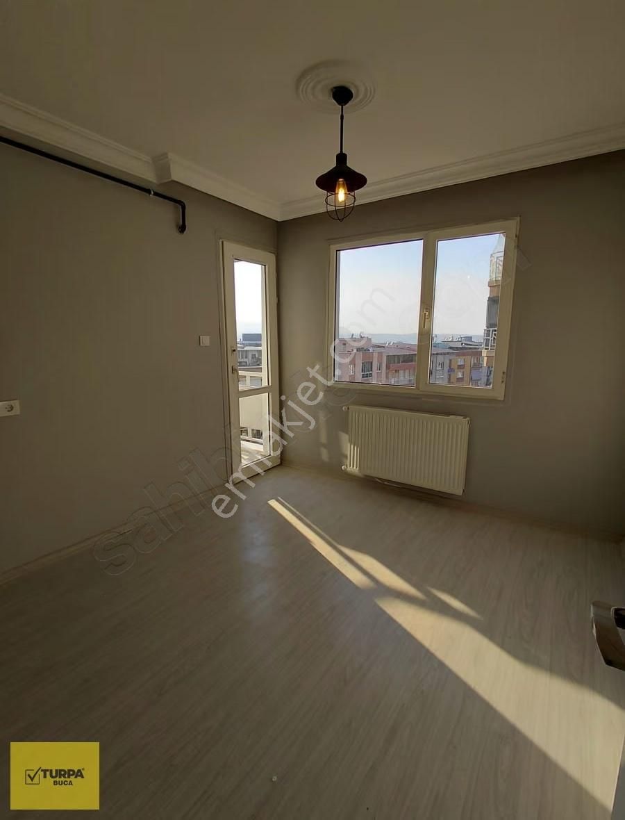 Turpa Buca'dan Cadde Üzeri Site İçerisinde Lüks 3+1 Geniş Daire - Görsel 13