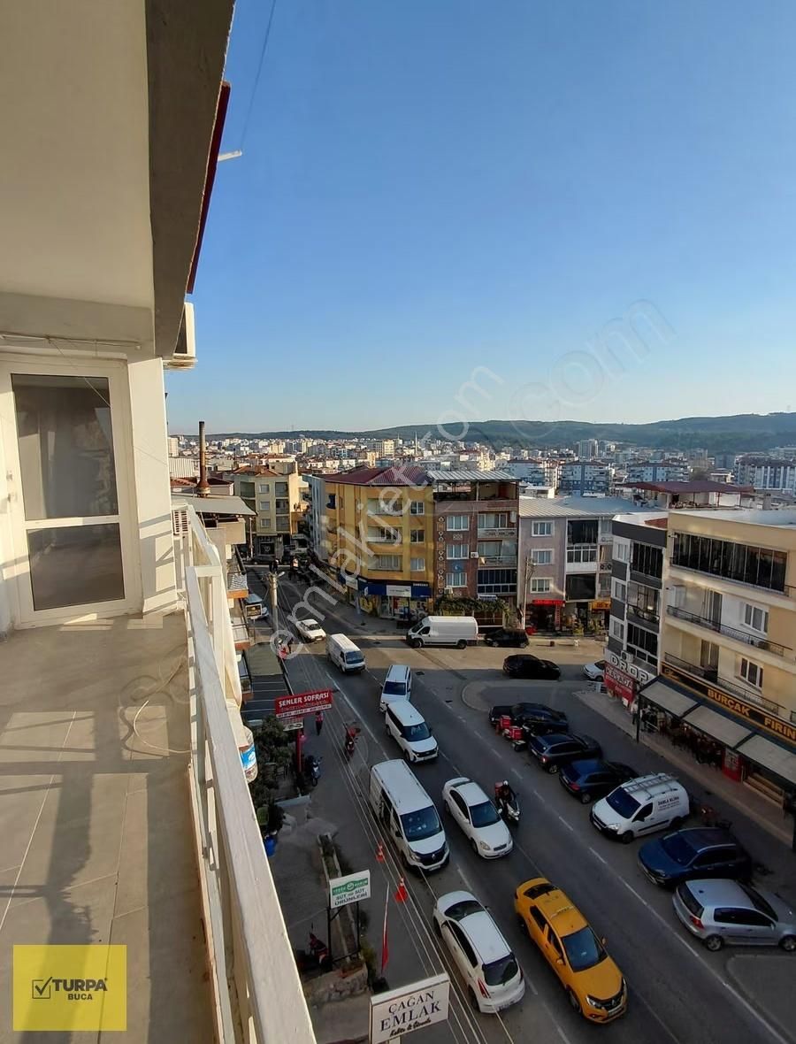 Turpa Buca'dan Cadde Üzeri Site İçerisinde Lüks 3+1 Geniş Daire - Görsel 22