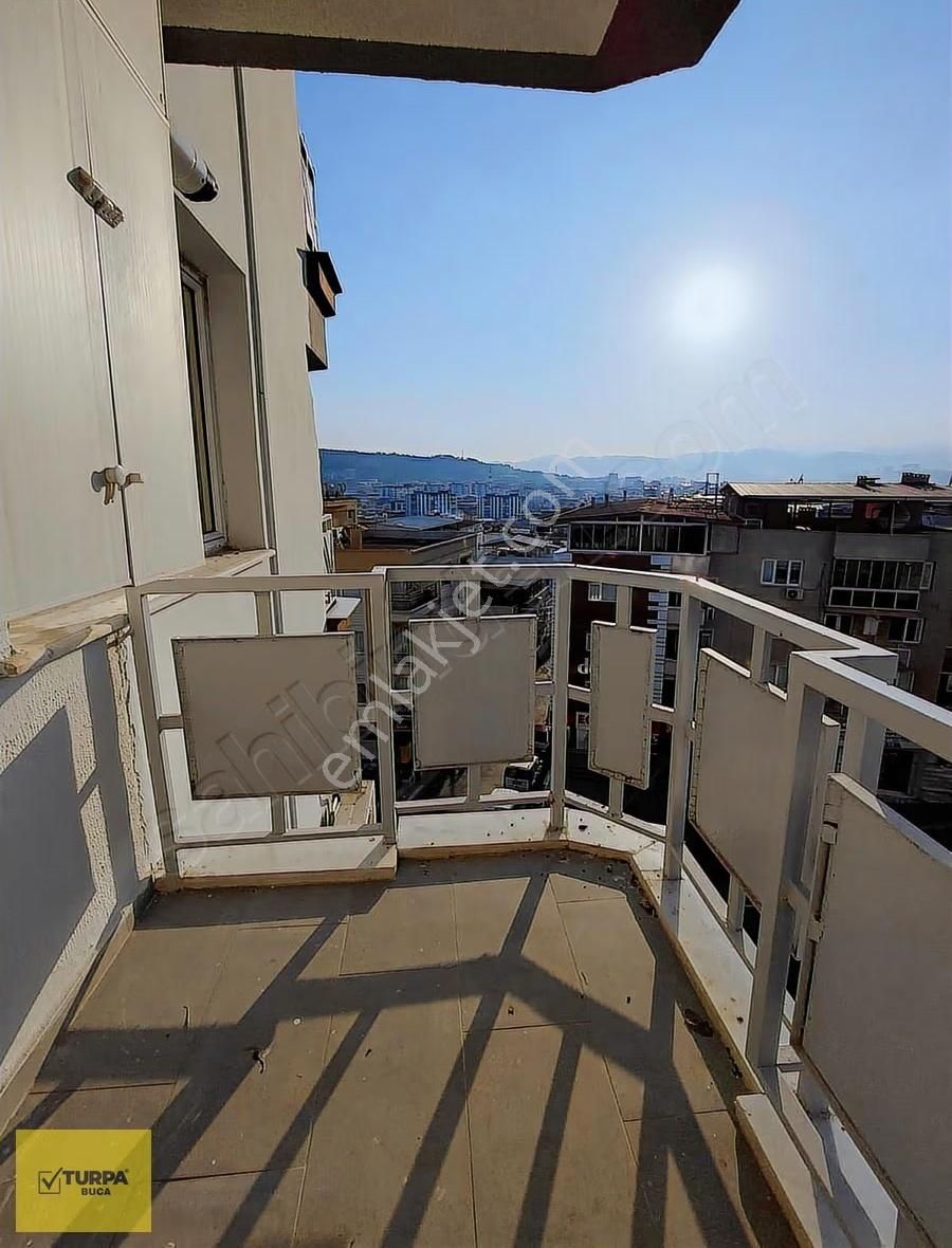 Turpa Buca'dan Cadde Üzeri Site İçerisinde Lüks 3+1 Geniş Daire - Görsel 12