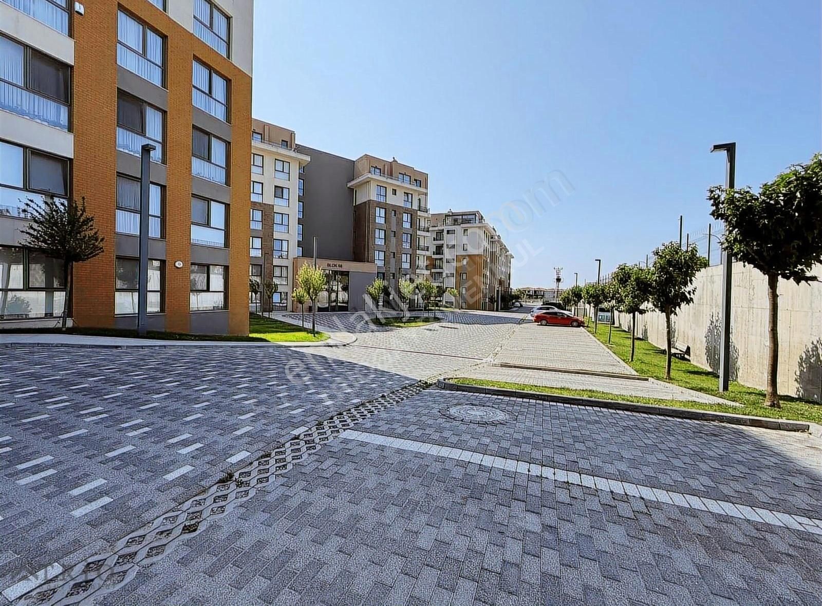 Bahçeşehir Eston Estonşehir Koru 2+1 Kapalı Mutfak Satılık Daire