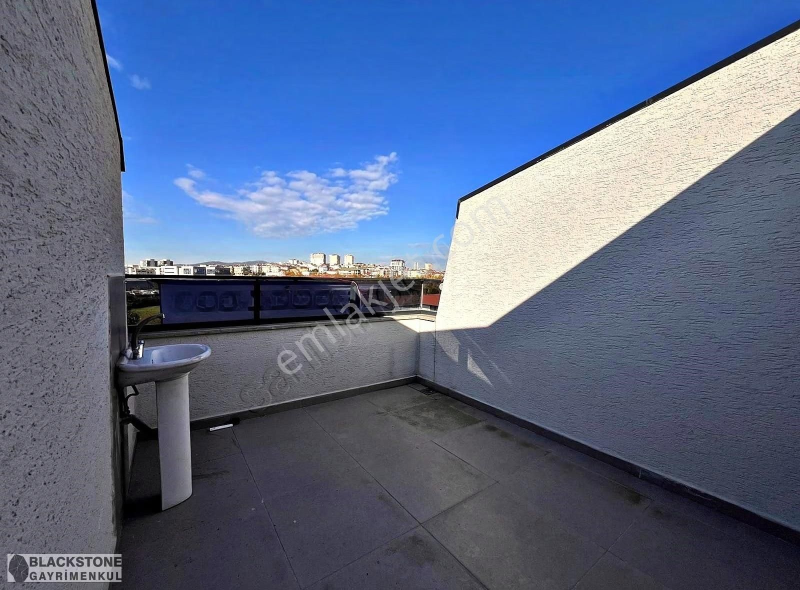 Sancaktepe Abdurrahmangazi Mah. Satılık Yeni 5+2 Üst Dubleks - Görsel 3