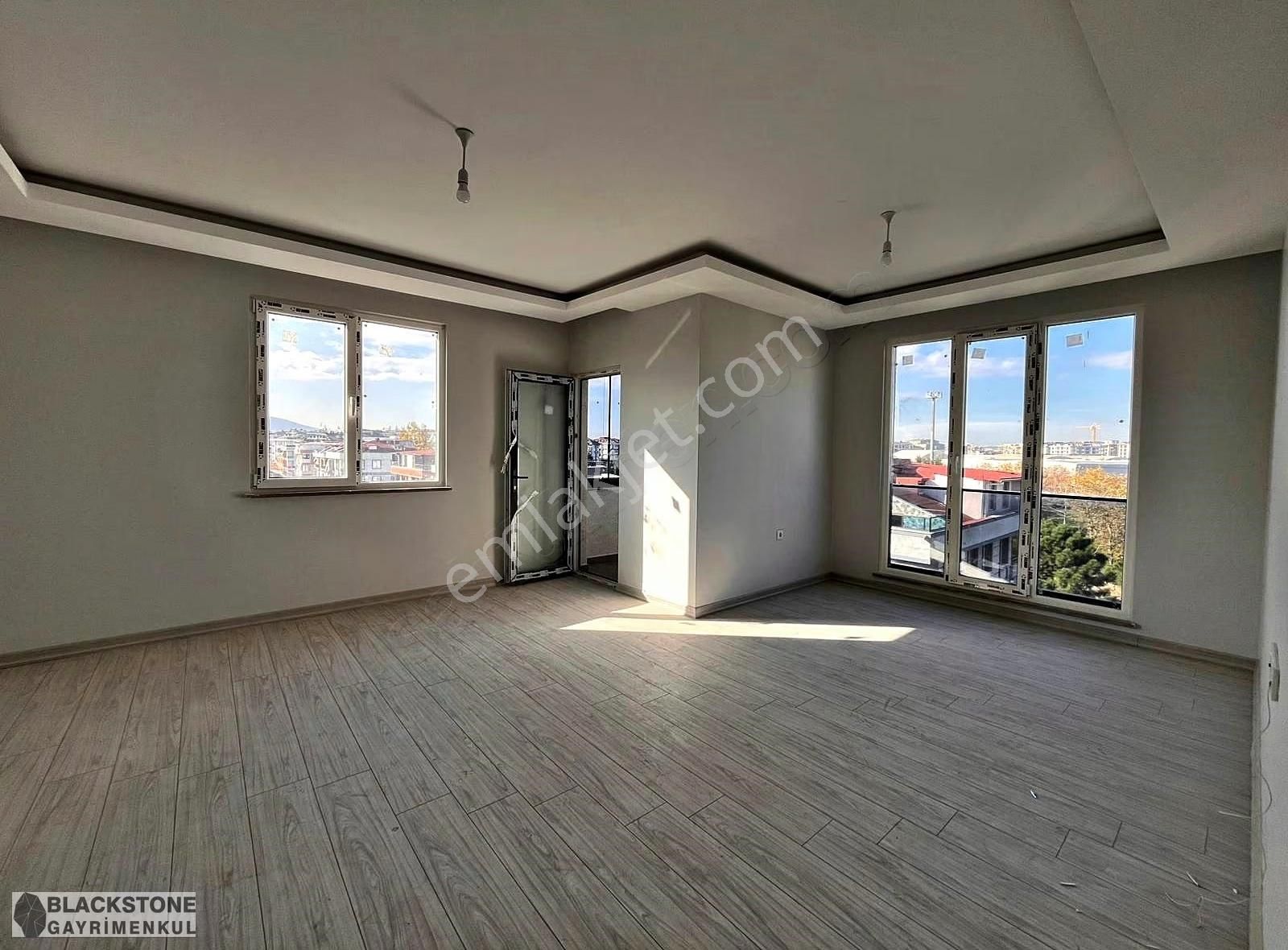 Sancaktepe Abdurrahmangazi Mah. Satılık Yeni 5+2 Üst Dubleks