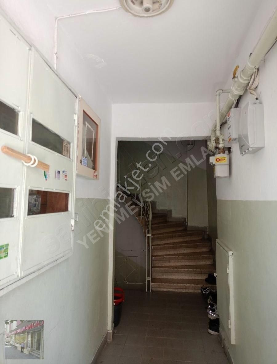 İst Bağcılar 15 Temmuz Mah. Sinde Satilik Daire 2+1+90 M2 Brüt - Görsel 7