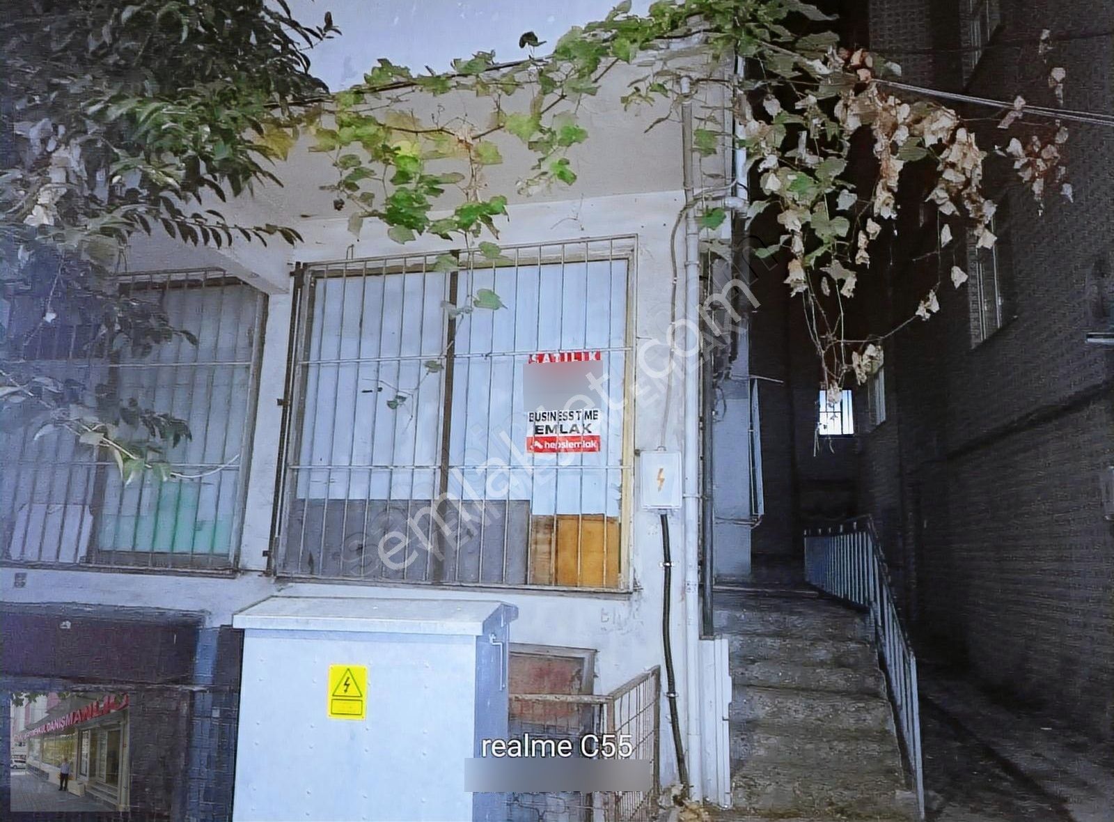 İst Bağcılar Hürriyet Mah De Satilik 30 M2 Y.gir İş Daire Hiss 9 - Görsel 3