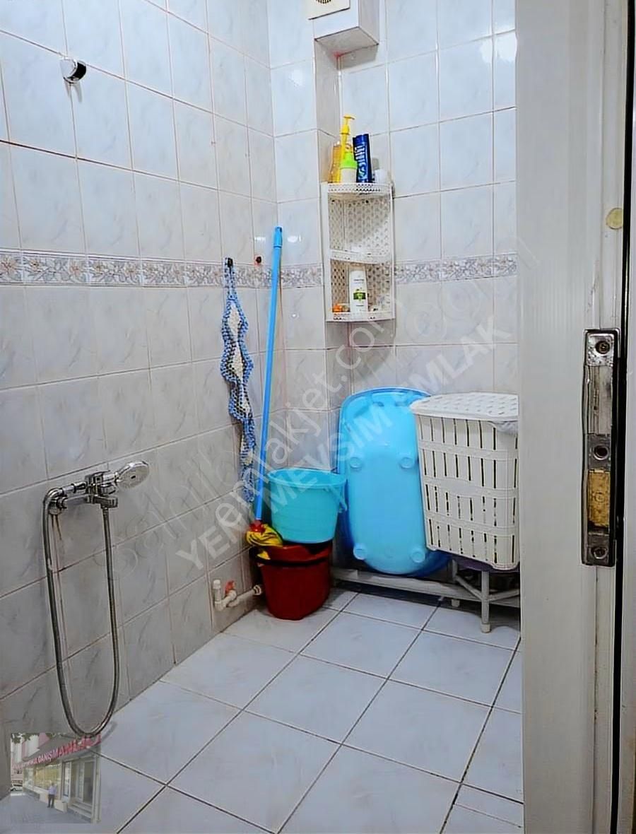 İst Bağcılar 15 Temmuz Mah De Satilik 2+1+100 M2 Y. Giriş Hissel - Görsel 20