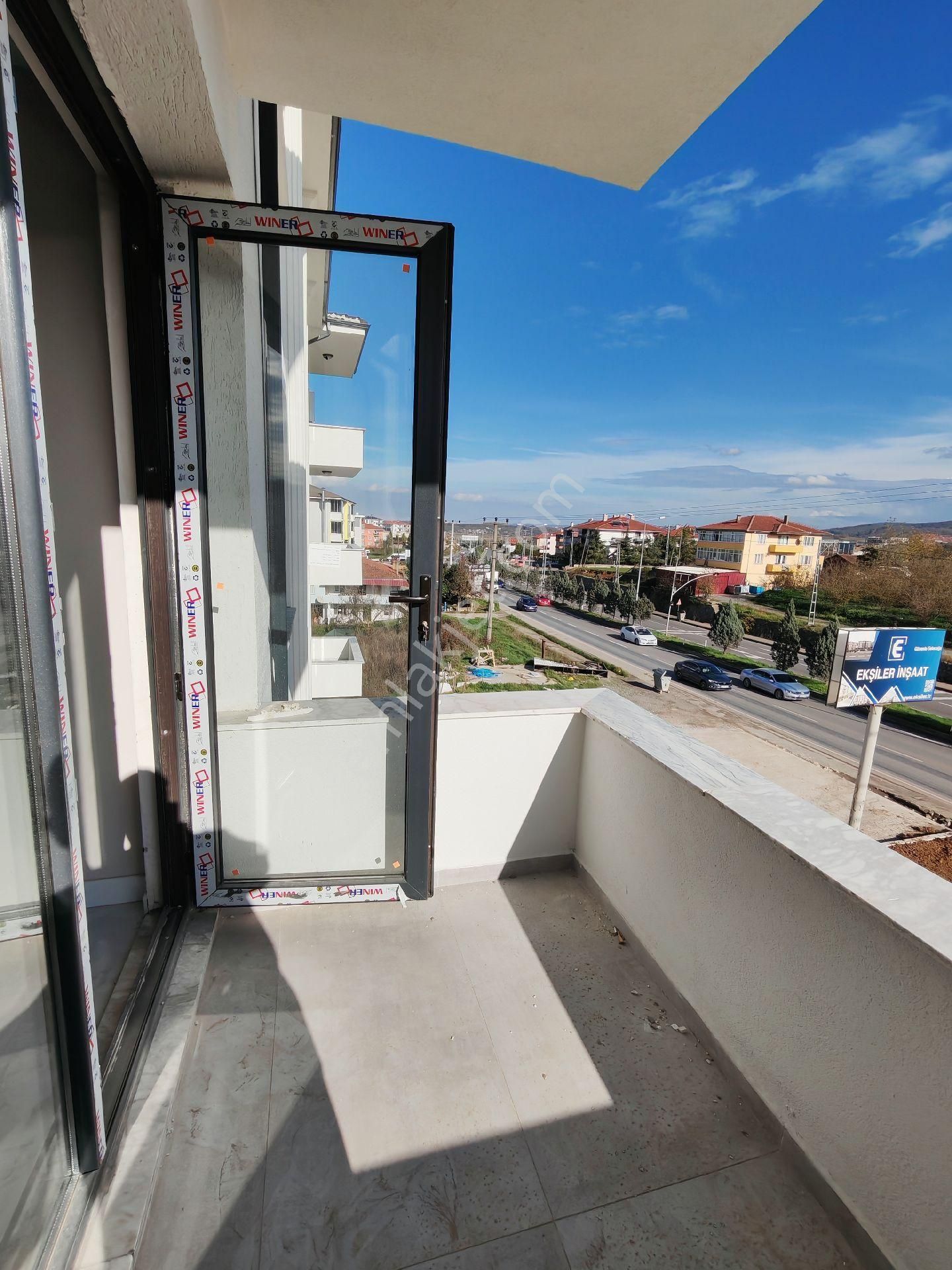 Ferizli Karasu Yolunda Sahibinden 3+1 Kiralık Daire - Görsel 4