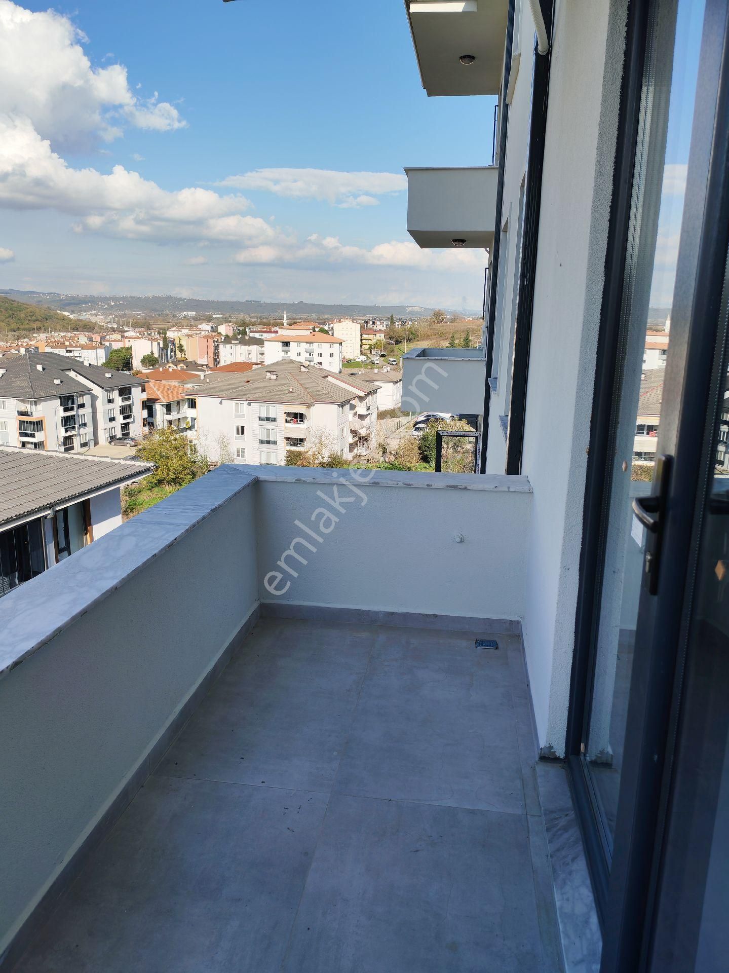 Ferizli Karasu Yolunda Sahibinden 3+1 Kiralık Daire - Görsel 17