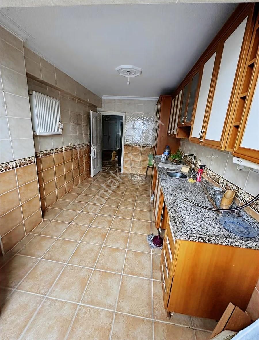 Kemal Paşa Da Genç Binada 3+1 Kiralık Daire 120 M Asansörlü - Görsel 7