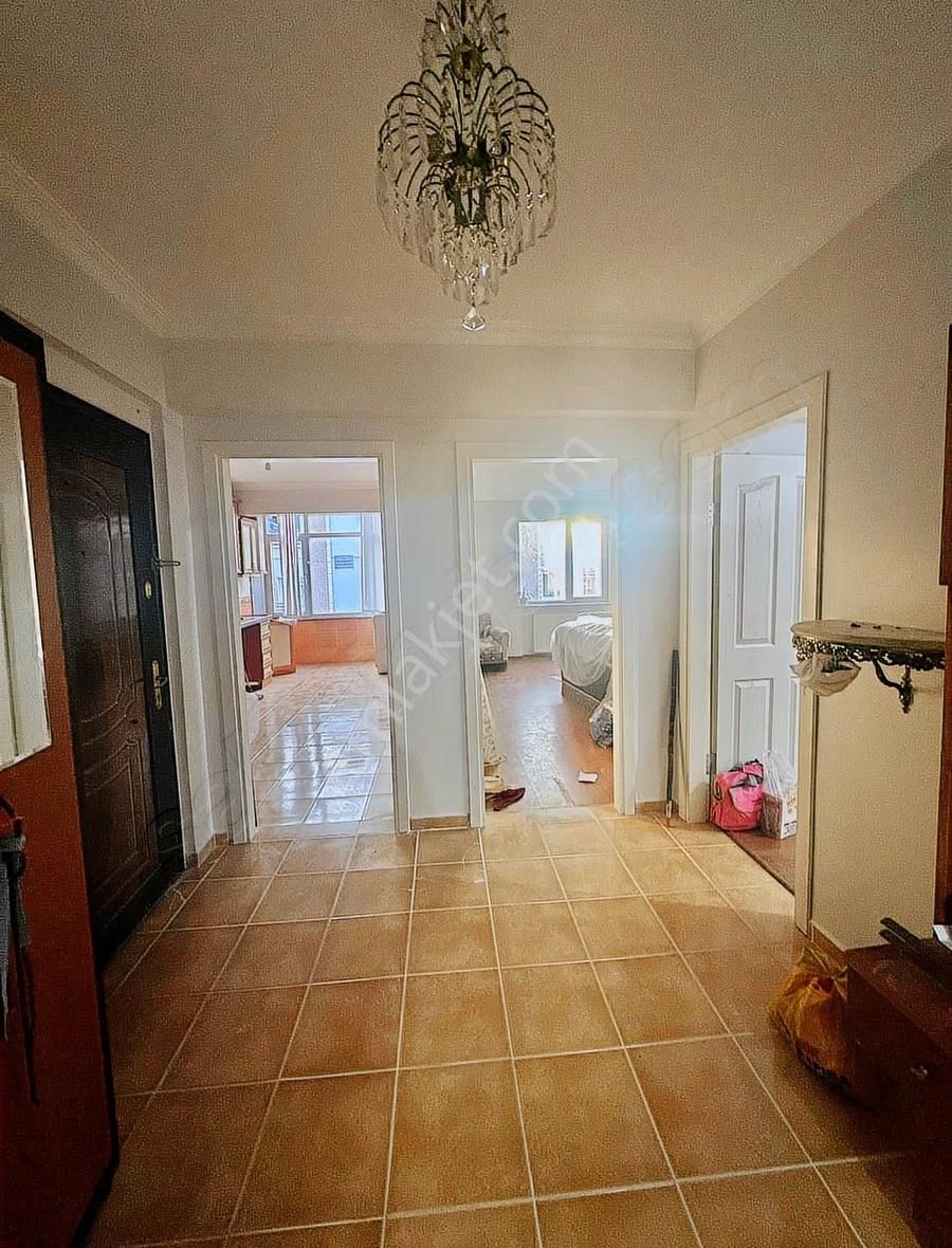 Kemal Paşa Da Genç Binada 3+1 Kiralık Daire 120 M Asansörlü - Görsel 4