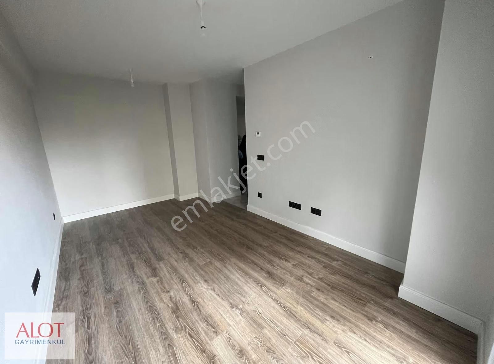 Üsküdar Emlak Konut Bahçe Katı 1+1 Kiralık Daire - Görsel 8