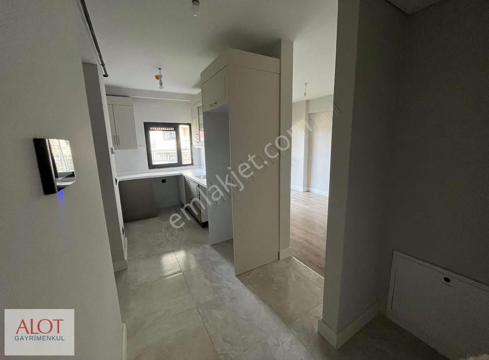 Üsküdar Emlak Konut Bahçe Katı 1+1 Kiralık Daire - Görsel 3