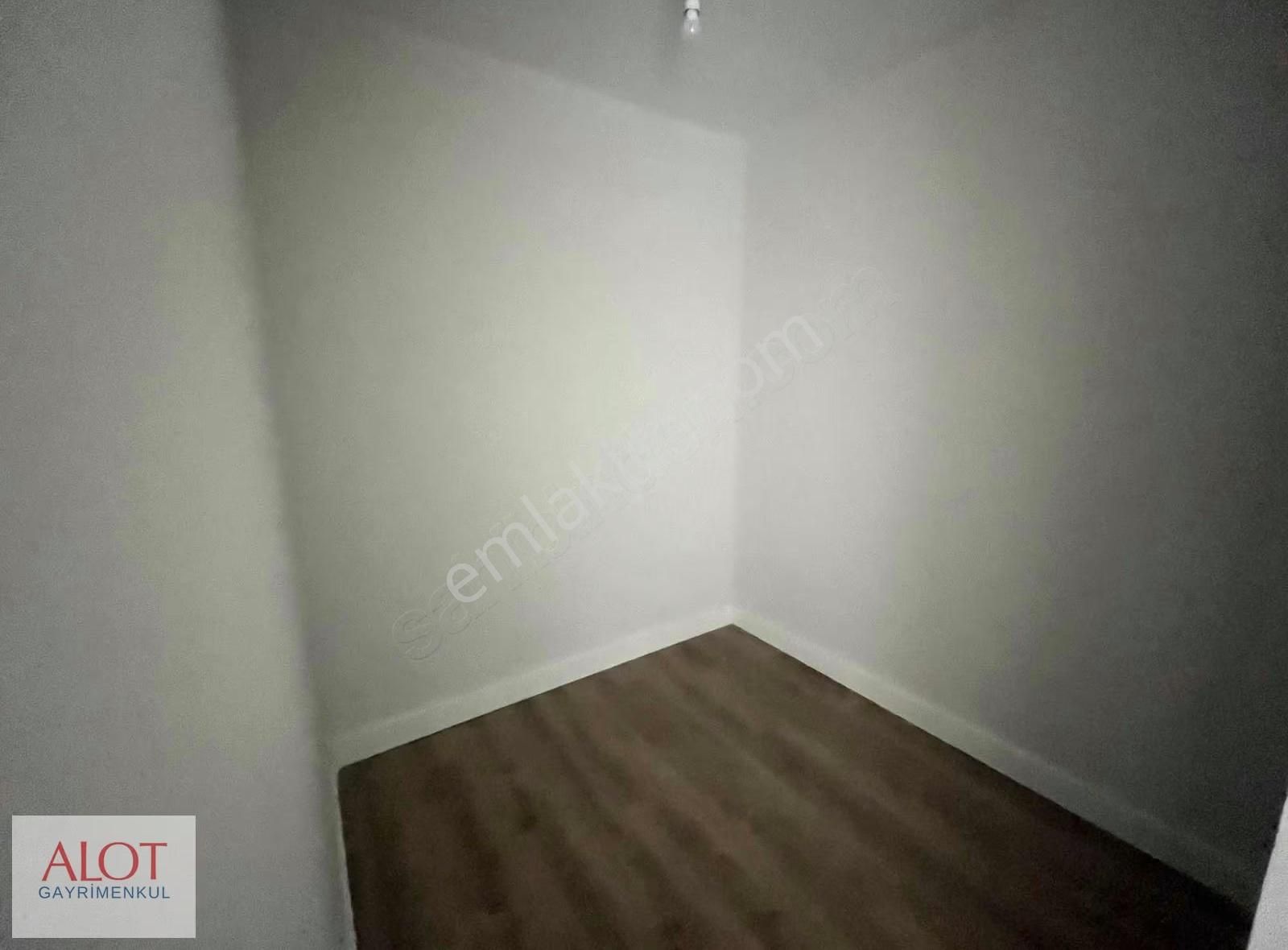 Üsküdar Emlak Konut Bahçe Katı 1+1 Kiralık Daire - Görsel 12