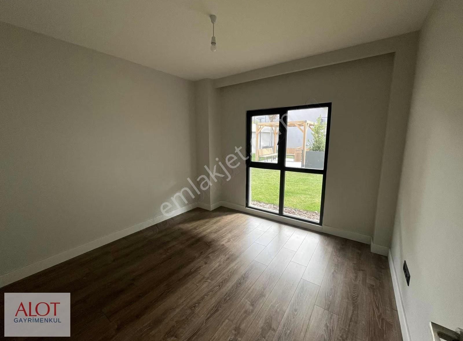 Üsküdar Emlak Konut Bahçe Katı 2+1 Kiralık Daire - Görsel 6