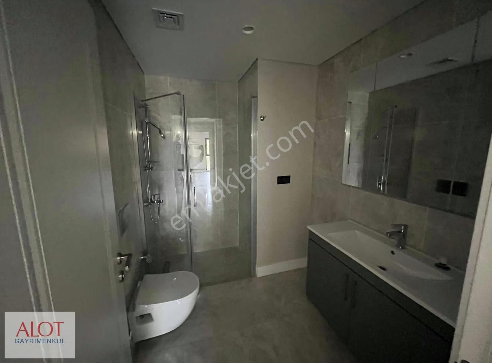 Üsküdar Emlak Konut Bahçe Katı 2+1 Kiralık Daire - Görsel 26