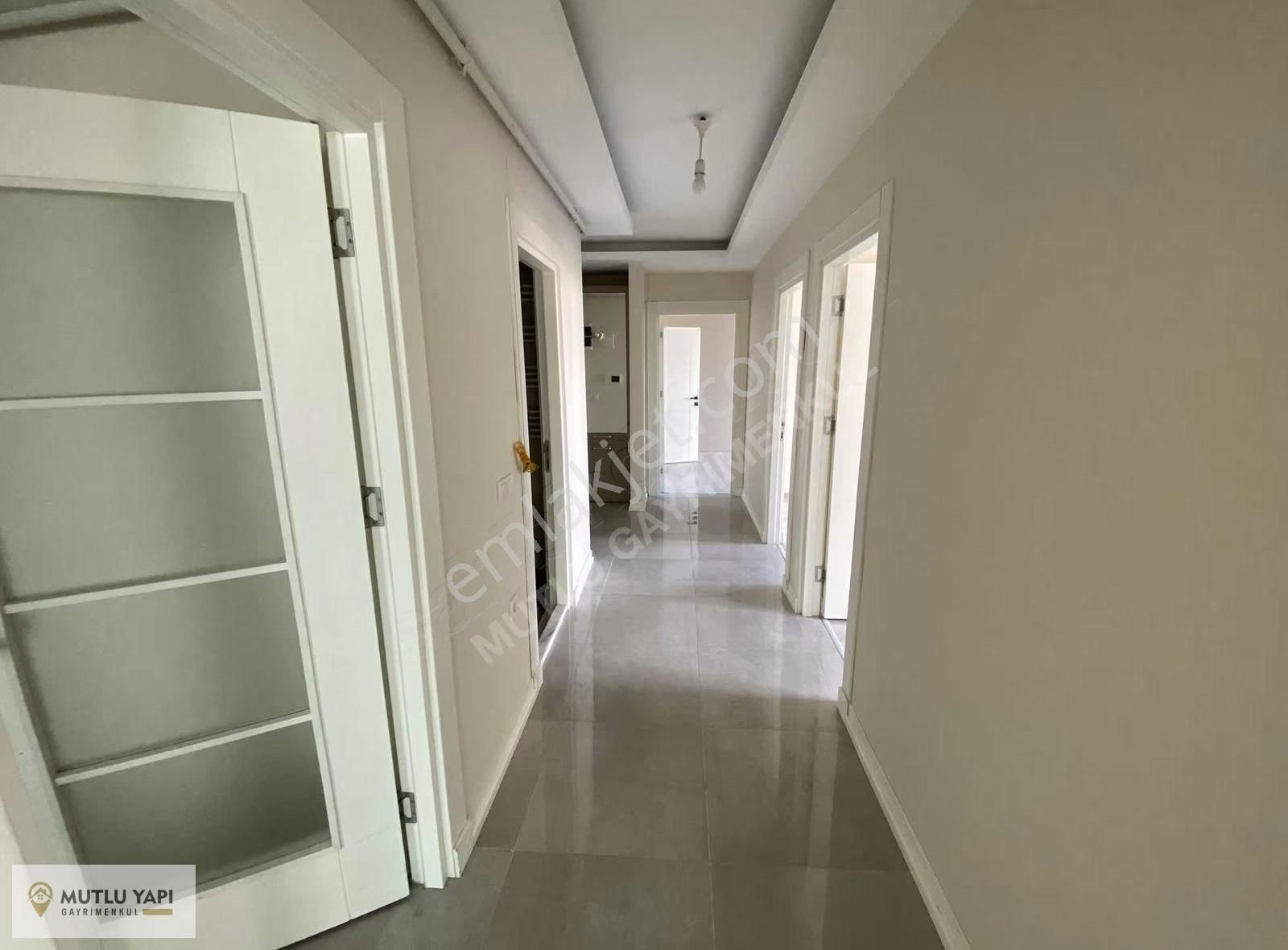 Mutlu Gayrimenkulden Camellia Evlerinde Satılık 3+1 Lüks Daire! - Görsel 7